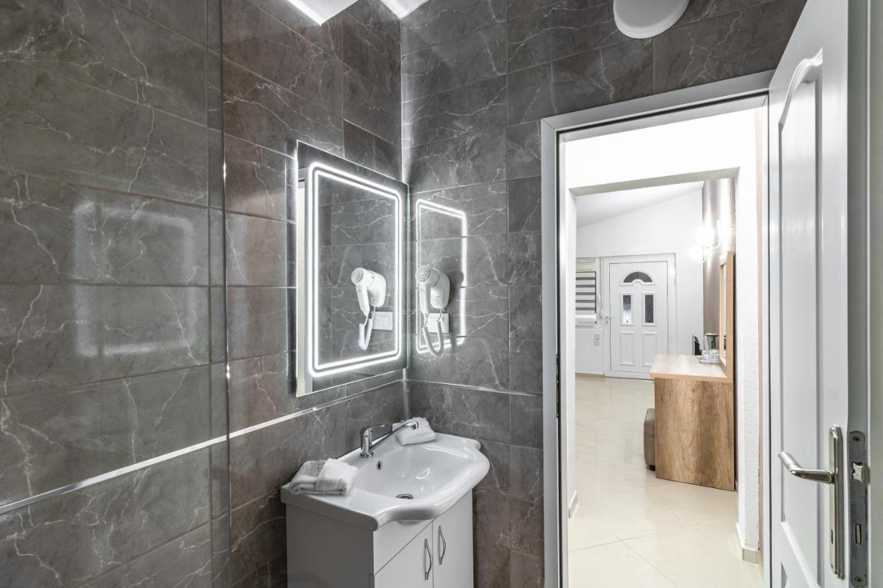 Apart-Hotel Prestige Ulcinj Kültér fotó